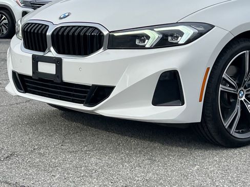 Used 2023 BMW 330i xDrive Sedan w/ Driving Assistance Package image 9