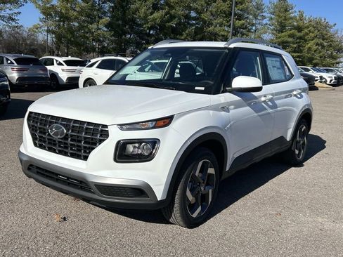 New 2026 Hyundai Venue SEL image 3