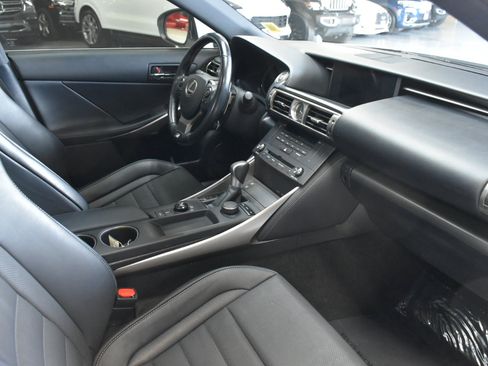 Used 2016 Lexus IS 300 F Sport image 33