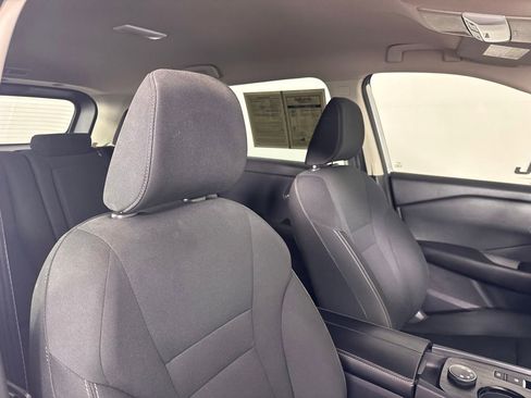 Used 2024 Nissan Rogue S image 31