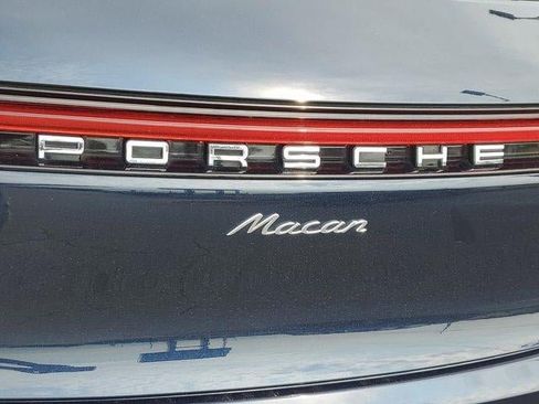 Used 2023 Porsche Macan AWD/4WD image 5
