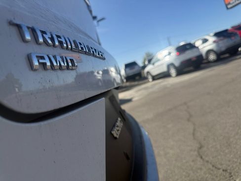 Used 2021 Chevrolet TrailBlazer LT AWD/4WD image 19