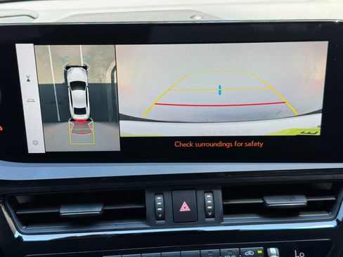 Used 2024 Lexus ES 300h w/ Accessory Package (Z2) FWD image 30