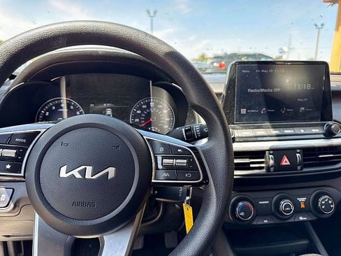 Used 2023 Kia Forte LXS FWD image 12