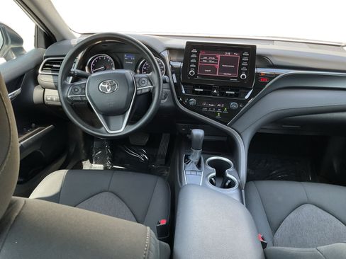 Used 2022 Toyota Camry LE w/ Convenience Package FWD image 13