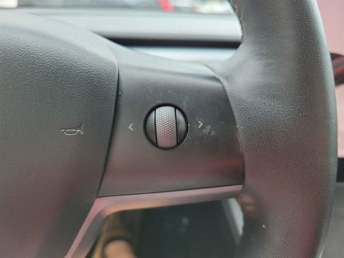 Used 2022 Tesla Model 3 Base image 19