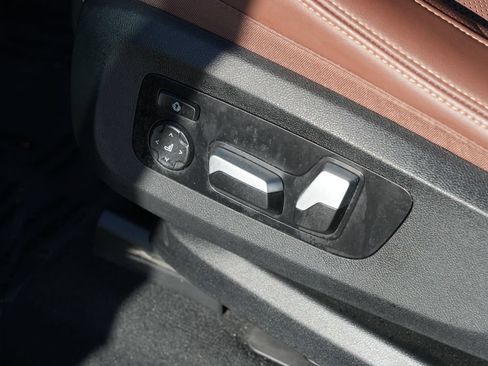 Used 2023 BMW X5 xDrive40i w/ M Sport Package AWD/4WD image 12