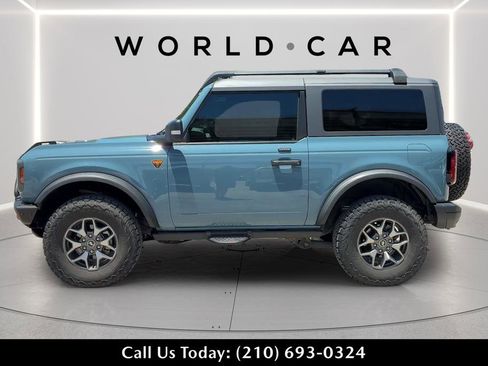 Used 2023 Ford Bronco Badlands AWD/4WD image 4