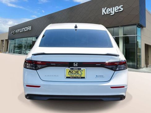 Used 2025 Honda Accord Sport image 6