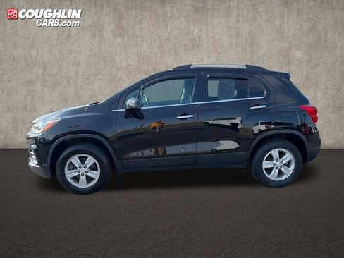 Used 2019 Chevrolet Trax LT w/ LT Convenience Package AWD/4WD image 4