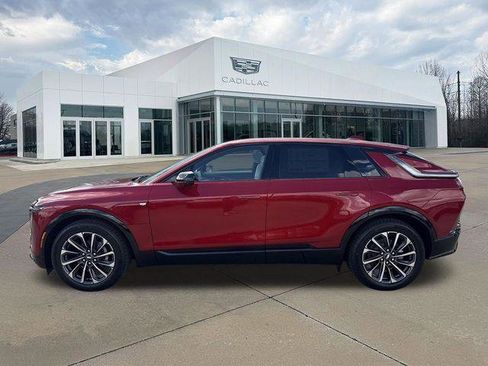 New 2026 Cadillac Lyriq Sport image 6