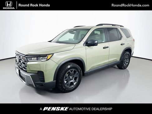 Certified 2026 Honda Pilot TrailSport image 1