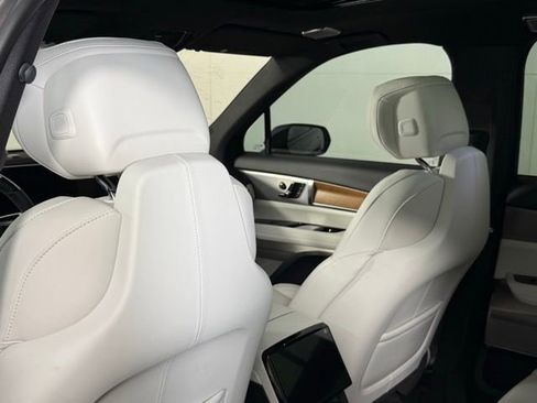 New 2026 Cadillac Vistiq Sport AWD/4WD image 27