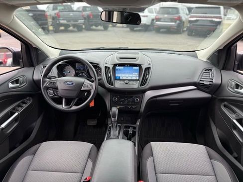 Used 2018 Ford Escape SE w/ SE SYNC Package image 2