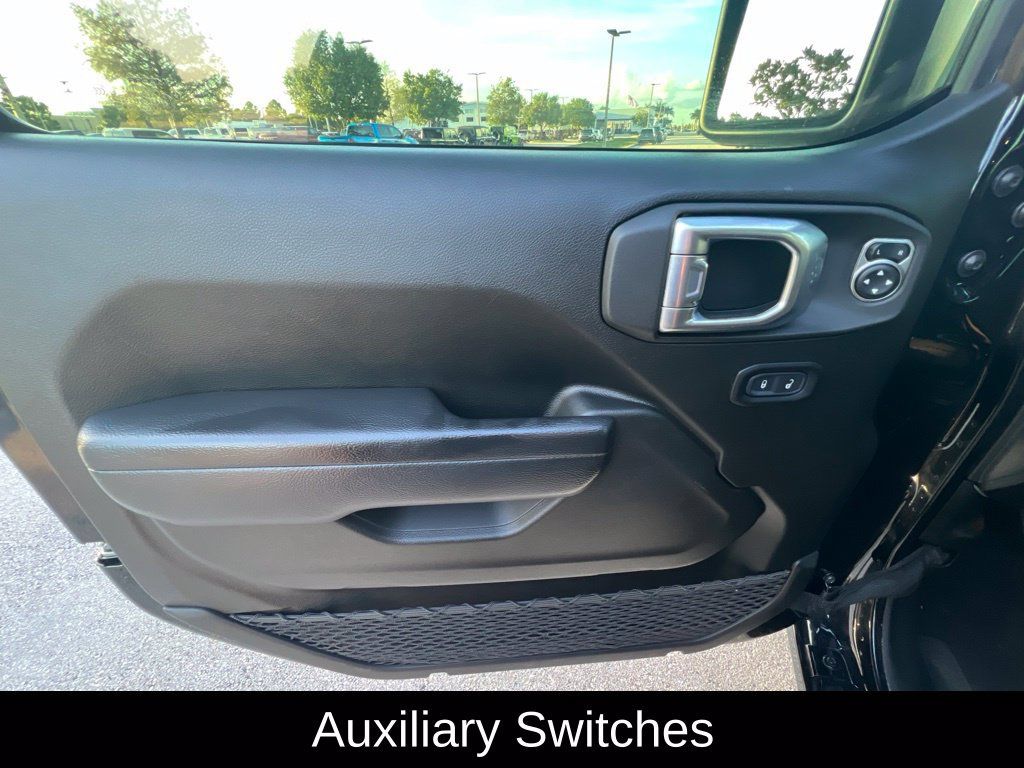 Certified 2022 Jeep Wrangler Unlimited Sport AWD/4WD image 40