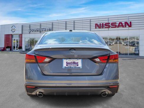 New 2026 Nissan Altima 2.5 SV FWD image 7