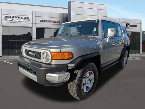 Used 2010 Toyota FJ Cruiser 4WD image 8