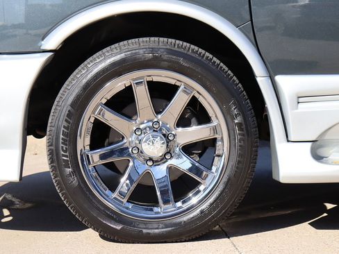 Used 2014 GMC Savana 1500 image 65