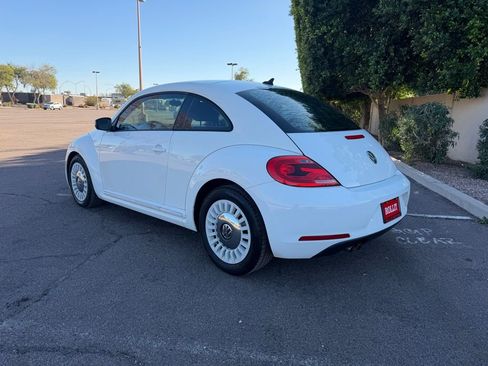 Used 2014 Volkswagen Beetle 2.5 image 6