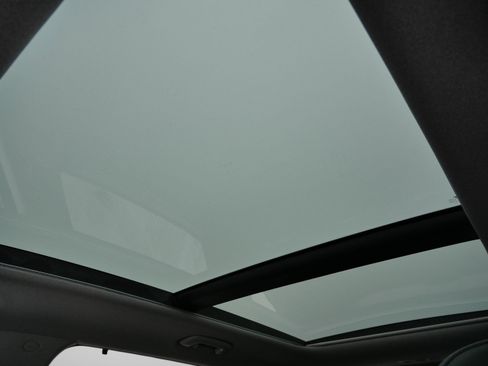 Certified 2023 Hyundai Santa Fe Limited image 34