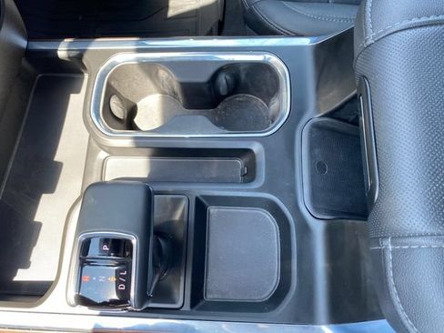 Used 2024 GMC Sierra 1500 SLT AWD/4WD image 18