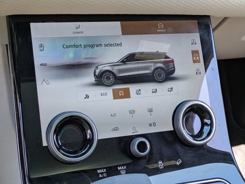 Used 2021 Land Rover Range Rover Velar R-Dynamic S AWD/4WD image 25