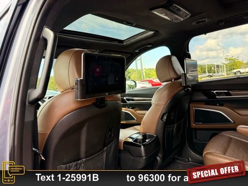 Used 2022 Kia Telluride SX w/ SX Prestige Package image 14