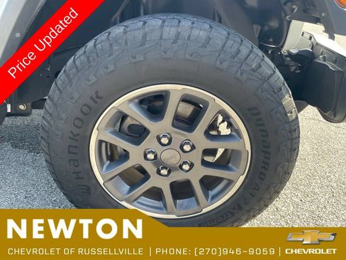 Used 2020 Jeep Gladiator Overland AWD/4WD image 42