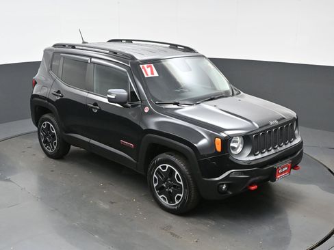 Used 2017 Jeep Renegade Trailhawk image 33