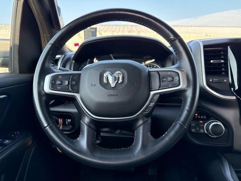 Used 2022 RAM 1500 Big Horn AWD/4WD image 18