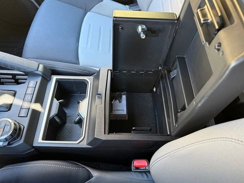 Used 2024 Toyota Tacoma TRD Off-Road image 26