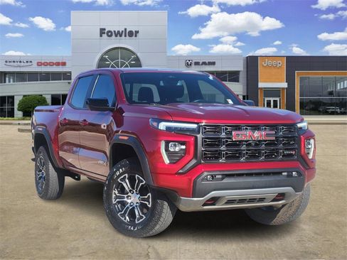 Used 2023 GMC Canyon AT4 w/ Technology Package image 2