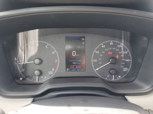 Used 2023 Toyota Corolla Cross L image 22