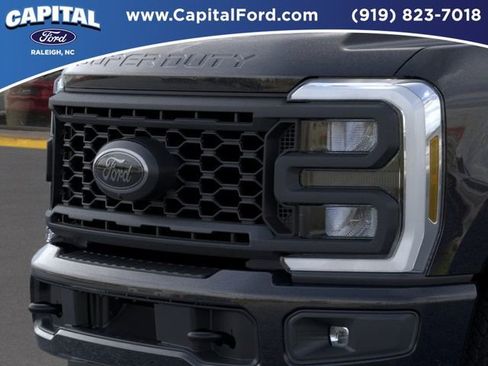 New 2025 Ford F250 Lariat w/ Lariat Ultimate Package image 17