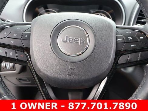 Used 2021 Jeep Cherokee Latitude Plus image 20
