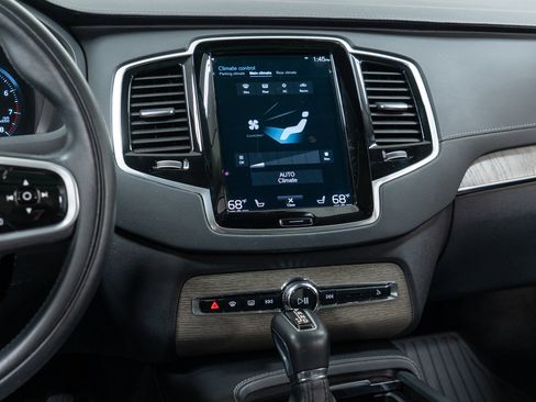 Used 2022 Volvo XC90 T6 Inscription w/ Advanced Package image 19