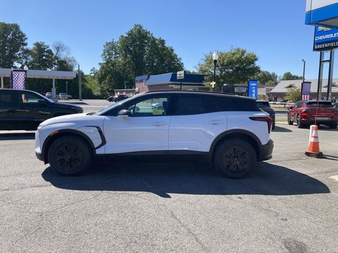 New 2026 Chevrolet Blazer EV LT image 4