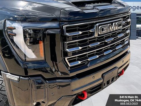 Used 2025 GMC Sierra 2500 AT4 w/ AT4 Premium Plus Package AWD/4WD image 33