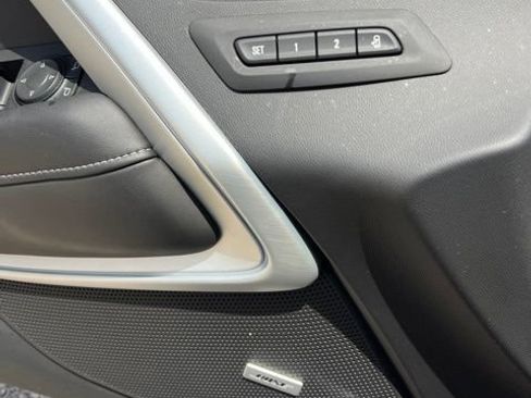 Used 2021 Chevrolet Camaro SS RWD image 7