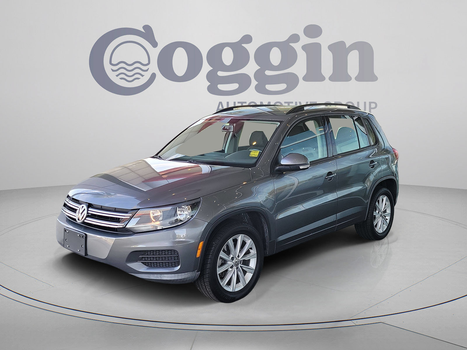 Used 2018 Volkswagen Tiguan Limited AWD/4WD image 1