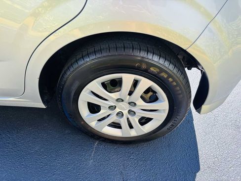 Used 2020 Chevrolet Sonic LT image 7