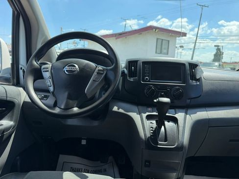 Used 2020 Nissan NV200 SV image 17