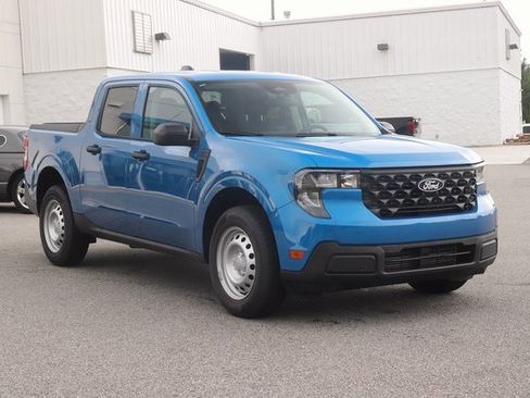 New 2025 Ford Maverick XL w/ Equipment Group 102A image 3