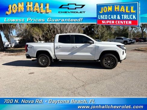 Used 2024 Chevrolet Colorado LT w/ LT Convenience Package II image 17