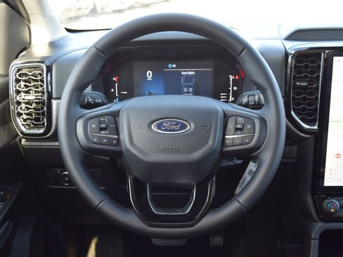 New 2026 Ford Ranger XLT w/ Equipment Group 301A High AWD/4WD image 8