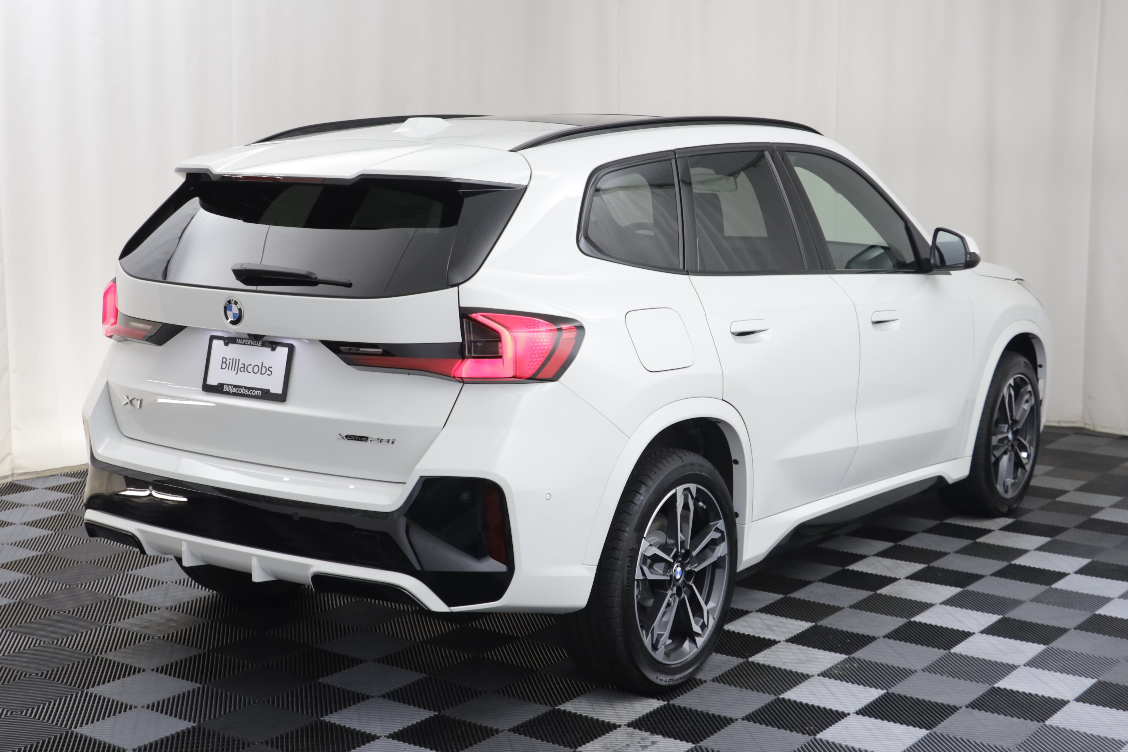 New 2026 BMW X1 xDrive28i w/ M Sport Package AWD/4WD image 19