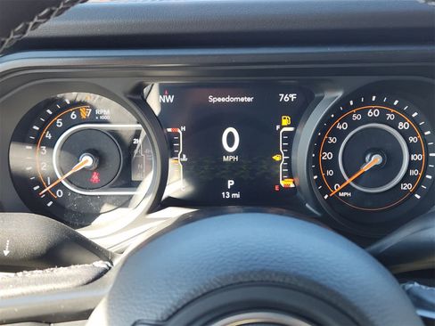 New 2025 Jeep Gladiator Mojave image 15