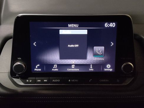 Used 2024 Nissan Rogue S image 25