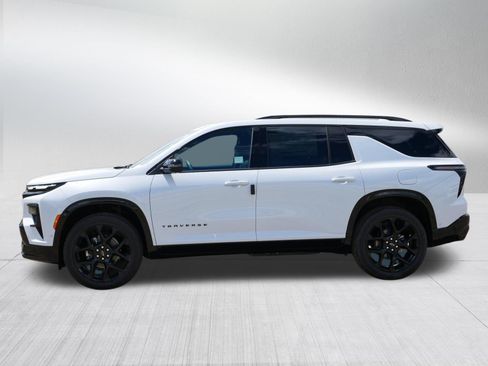New 2026 Chevrolet Traverse RS w/ LPO, Floor Liner Package AWD/4WD image 2