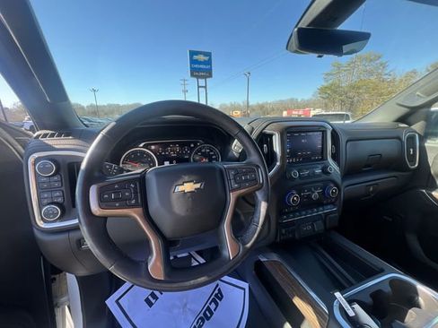 Certified 2021 Chevrolet Silverado 1500 High Country w/ Technology Package image 10